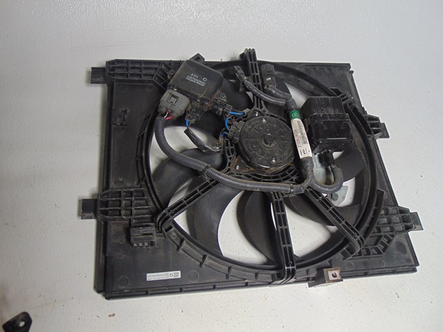 2014 Nissan Juke Auto AWD Radiator Cooling Fan Assy