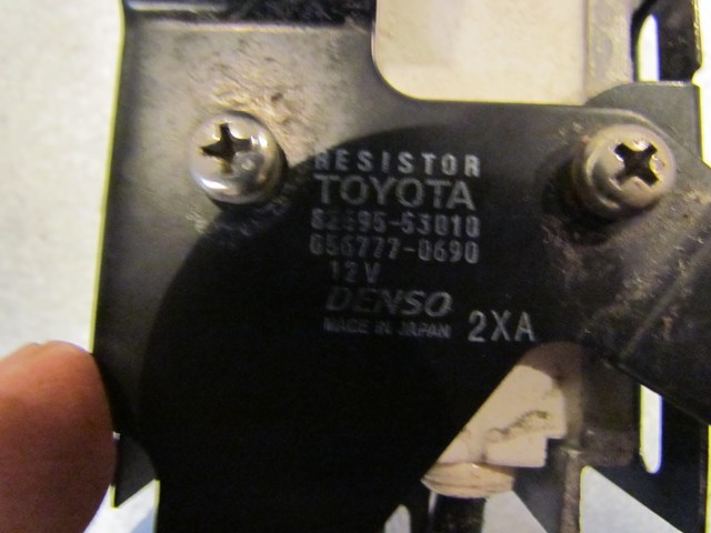 2003 Lexus IS300 RH Passenger Daytime Running Light Resistor 82695-53010