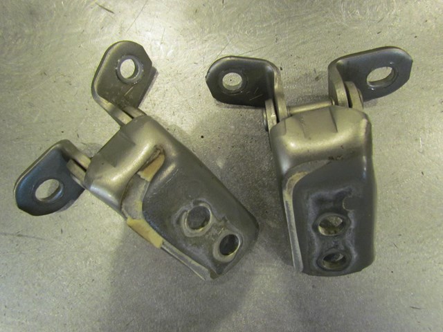 2003 Lexus IS300 Front RH Passenger Door Hinge