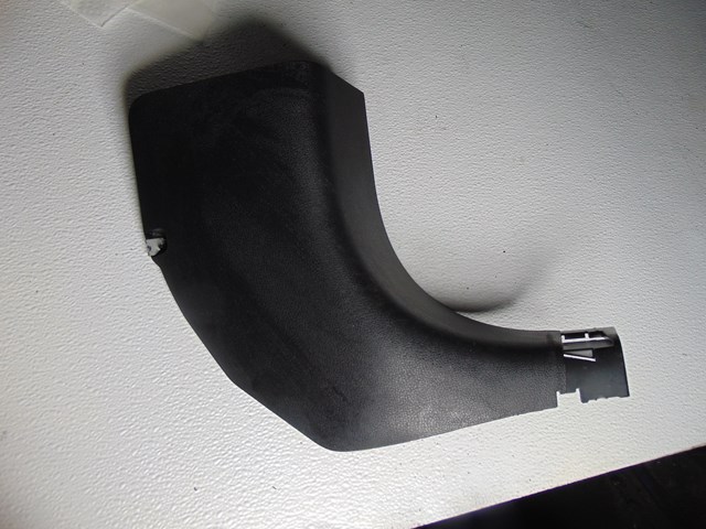 2014 Nissan Juke Nismo RS RH Lower Kick Trim 66900 1KA1A