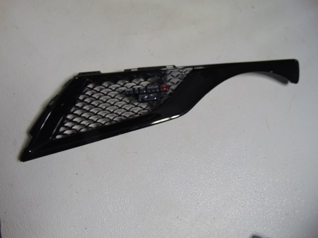 2014 Nissan Juke Nismo RS LH Driver Grille 62075 3YW0A