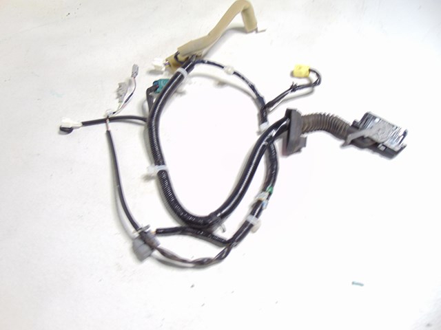 2014 Nissan Juke Front RH Passenger Door Wiring 24124 1KM0C