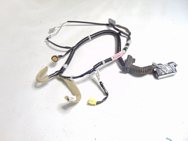 2014 Nissan Juke Front RH Passenger Door Wiring 24124 1KM0C