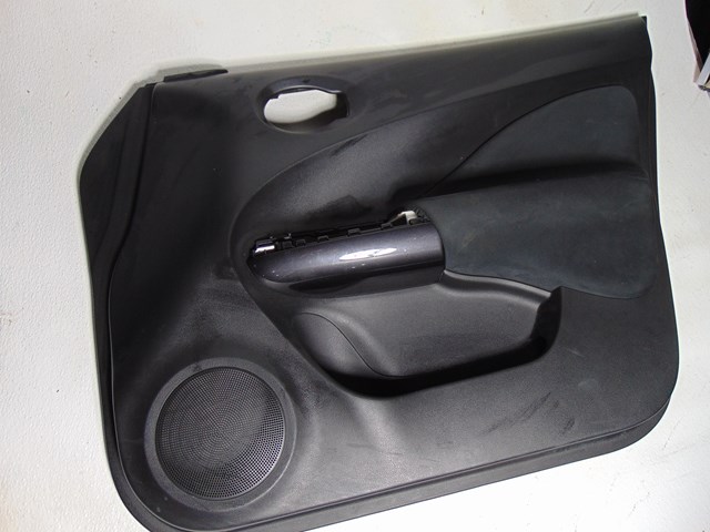 2014 Nissan Juke Front RH Passenger Door Panel 80900 1KA0A