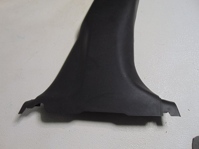 2014 Nissan Juke RH Passenger Lower B Pillar Trim 76915 1KA0B