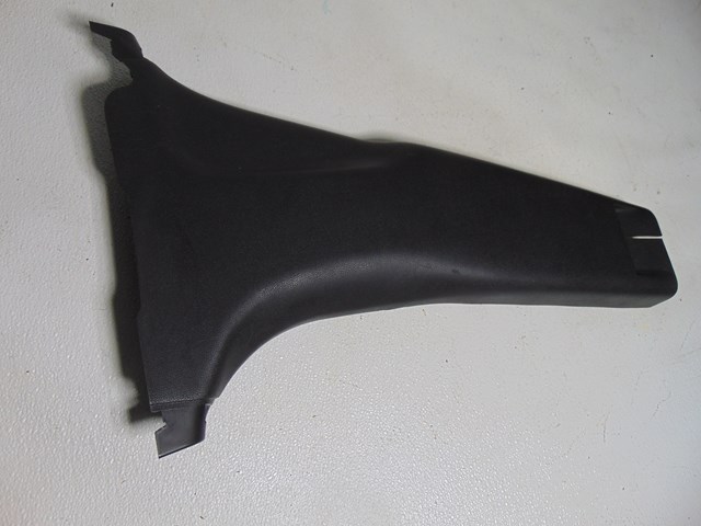 2014 Nissan Juke RH Passenger Lower B Pillar Trim 76915 1KA0B