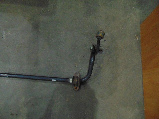 2014 Nissan Juke Rear Sway Bar w/Links & Mounts