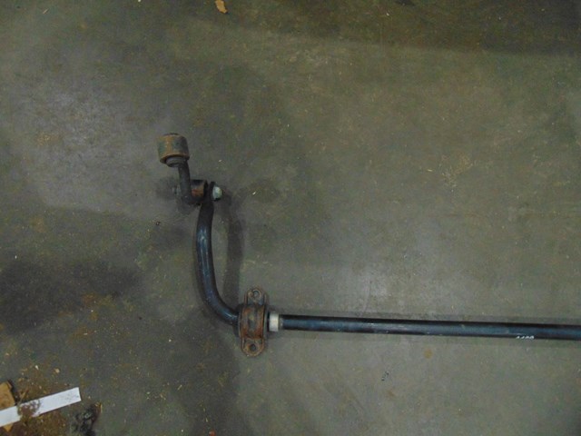 2014 Nissan Juke Rear Sway Bar w/Links & Mounts