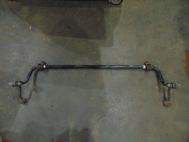 2014 Nissan Juke Rear Sway Bar w/Links & Mounts