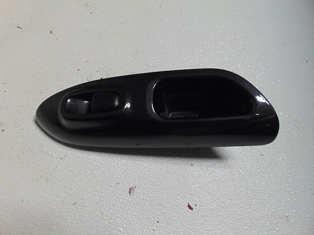 2014 Nissan Juke Rear RH Passenger Door Switch