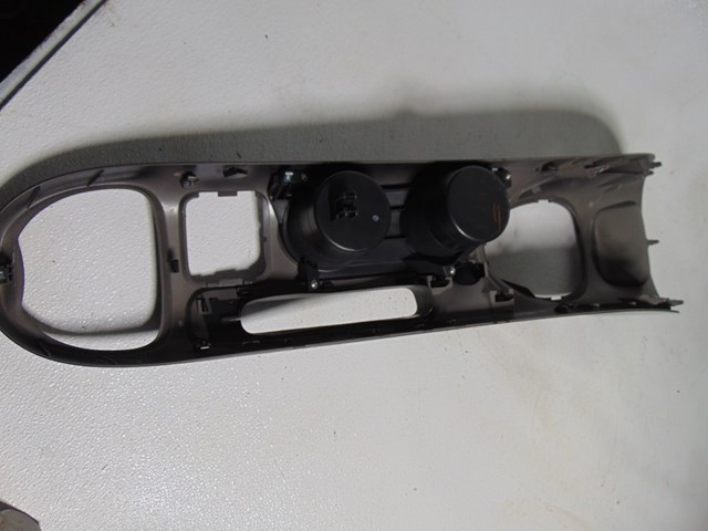 2014 Nissan Juke Nismo RS Center Console Top Portion