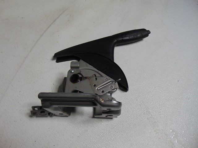 2014 Nissan Juke Emergency Brake Handle