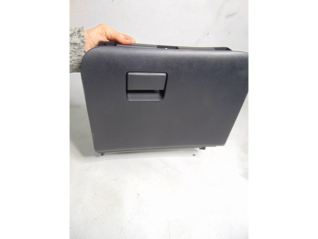 2014 Nissan Juke Nismo RS Glove Box