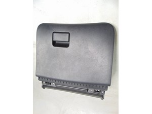 2014 Nissan Juke Nismo RS Glove Box