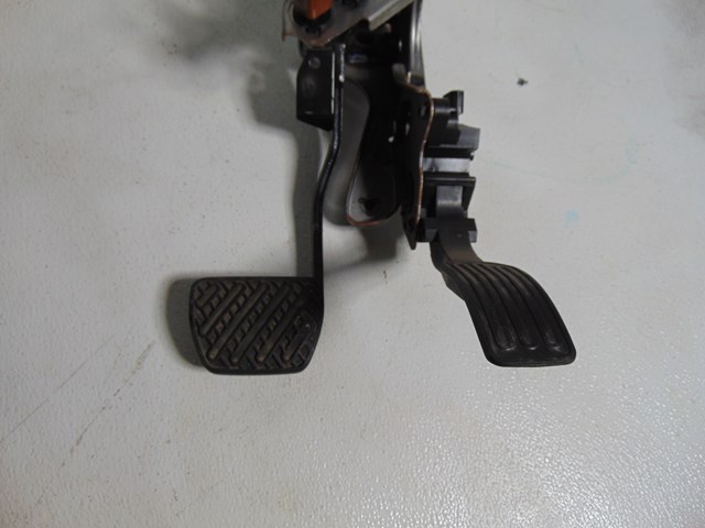 2014 Nissan Juke Nismo RS Pedal Assembly Gas & Brake