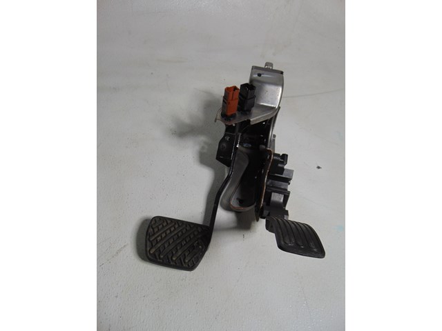 2014 Nissan Juke Nismo RS Pedal Assembly Gas & Brake