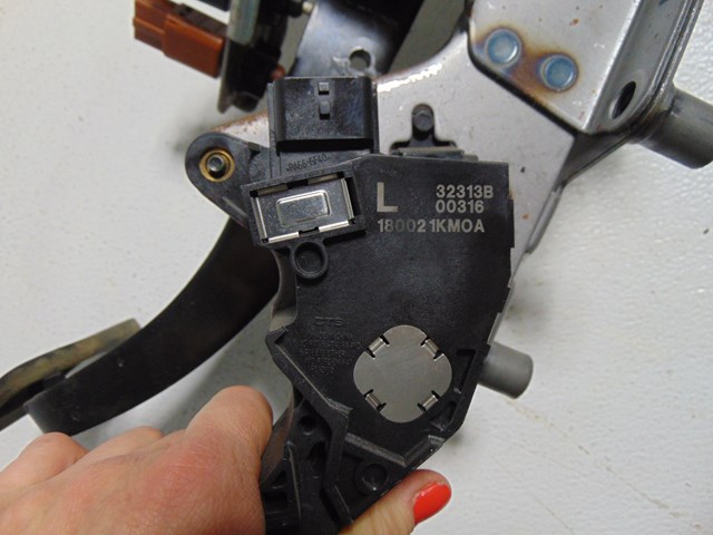 2014 Nissan Juke Nismo RS Pedal Assembly Gas & Brake