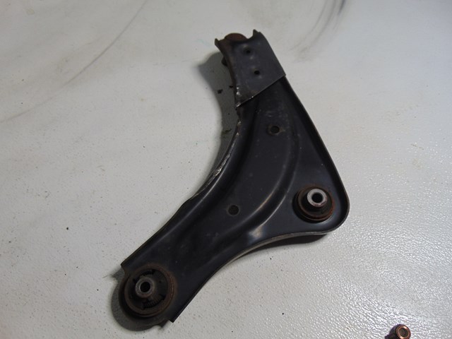 2014 Nissan Juke AWD Front RH Passenger Lower Control Arm