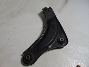 2014 Nissan Juke AWD Front RH Passenger Lower Control Arm