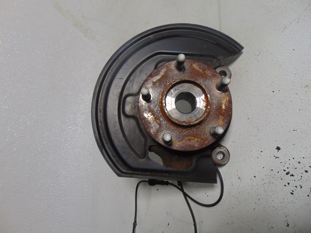 2014 Nissan Juke AWD Front RH Passenger Spindle w/ABS Sensor