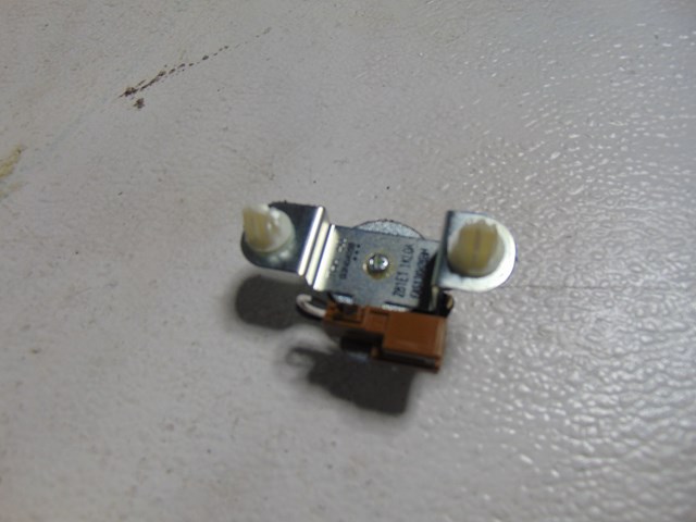 2014 Nissan Juke Front RH Tweeter Speaker 281E1 1KL0A