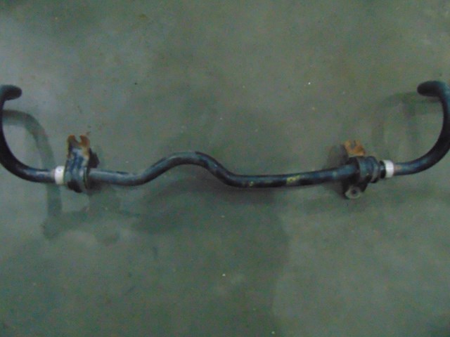 2014 Nissan Juke AWD Rear Sway Bar with Links & Mounts