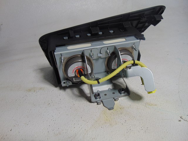 2014 Nissan Juke RH Passenger Dash Bag with Cover