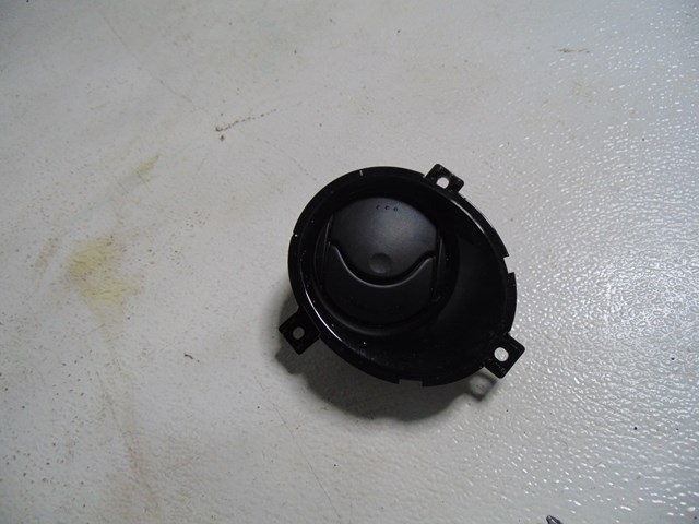 2014 Nissan Juke Nismo RS RH Passenger Dash Vent 68760 1KK0A