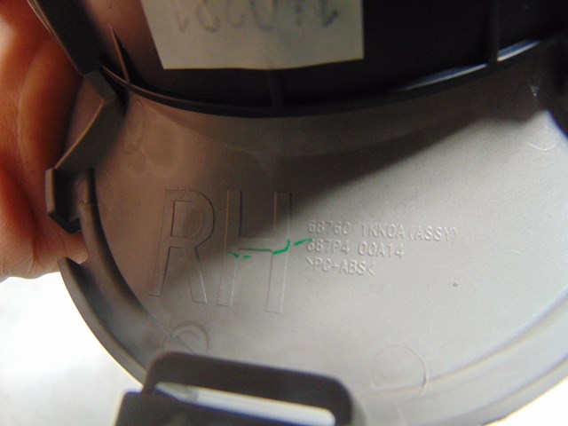 2014 Nissan Juke Nismo RS RH Passenger Dash Vent 68760 1KK0A