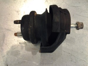 2003 Lexus IS300 RH Ruber Motor Mount