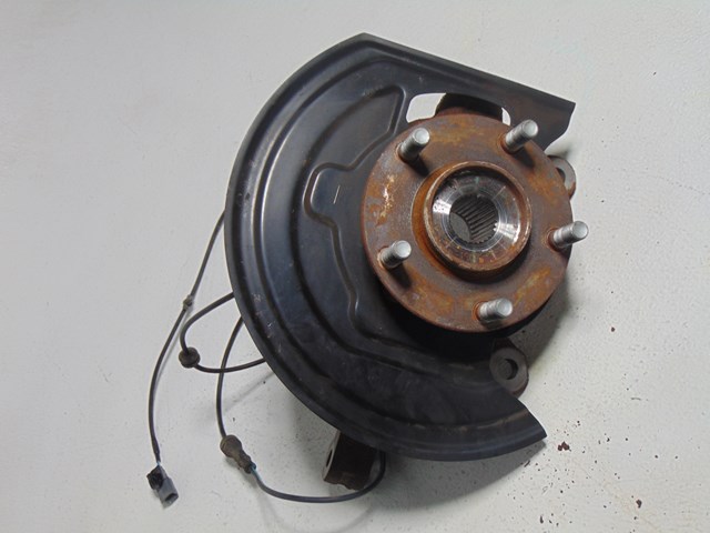 2014 Nissan Juke AWD Front LH Driver Spindle w/ABS Sensor