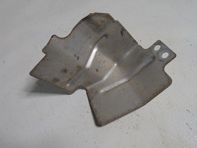 2014 Nissan Juke Front RH Passenger Axle Heat Shield