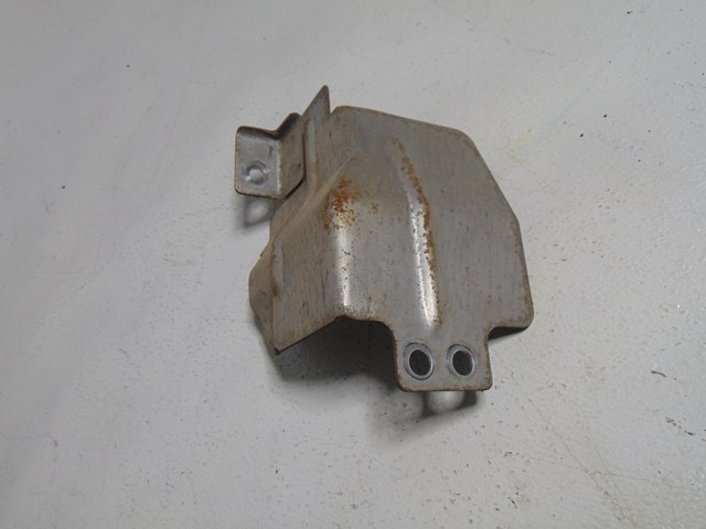 2014 Nissan Juke Front RH Passenger Axle Heat Shield