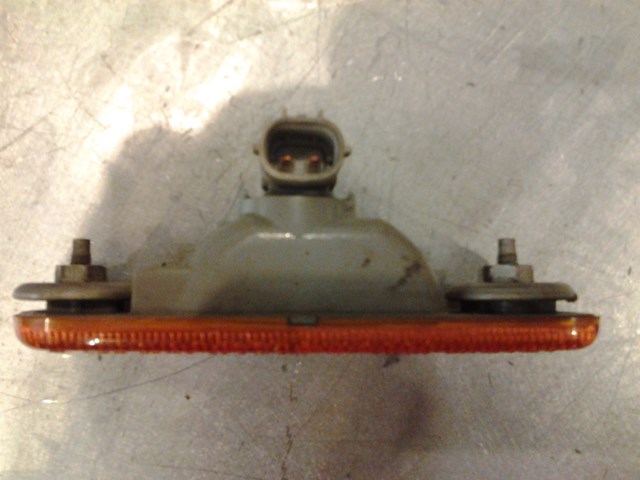 2003 Lexus IS300 RH Sidemarker Light