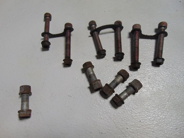 2007 Infiniti G35x Rear Driveshaft Bolt Set