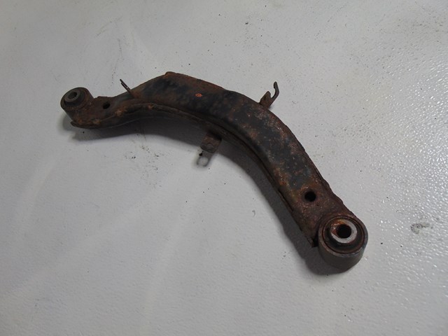 2014 Nissan Juke AWD  Rear LH Driver Upper Control Arm