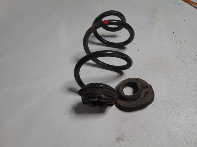 2014 Nissan Juke Nismo RS Rear LH Driver Coil Spring w/Bushing