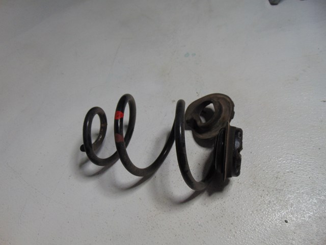 2014 Nissan Juke Nismo RS AWD Rear RH Pass Coil Spring w/Bushing