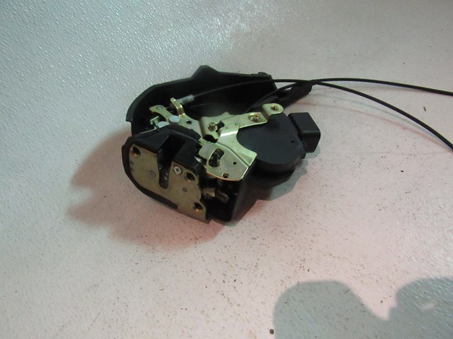 01 02 03  Lexus IS300 LH Driver Rear Door Lock Actuator