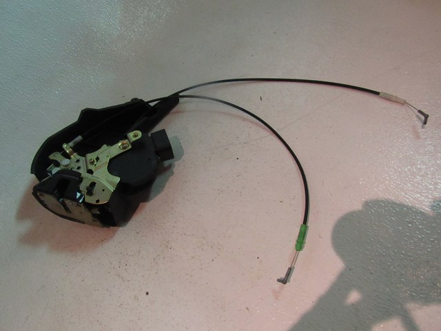 01 02 03  Lexus IS300 LH Driver Rear Door Lock Actuator