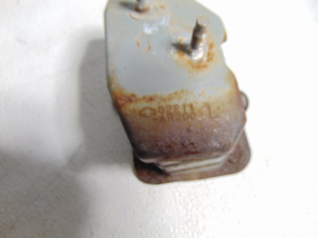 2003 Infiniti M45 LH Driver Front Bumper Reinforcement Mount 62211 AR200