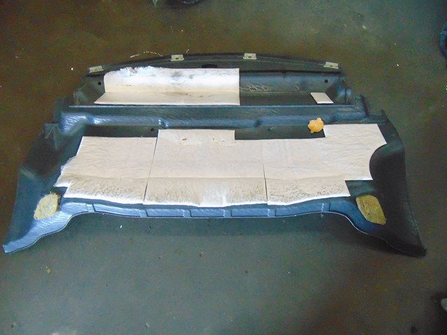 2003 Infiniti M45 Trunk Moulding Panel 84910 CR910