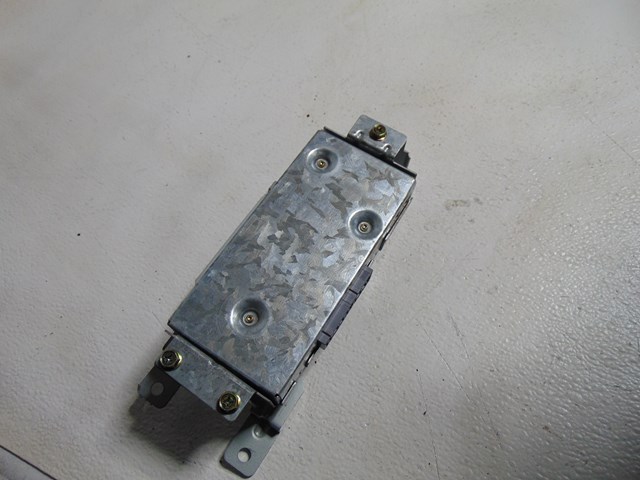 2003 Infiniti M45 Voice Recognition Module 28337 AR205