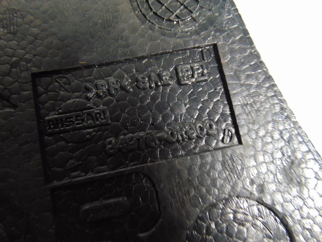 2003 Infiniti M45 RH Passenger Trunk Foam Spacer 84976 CR900