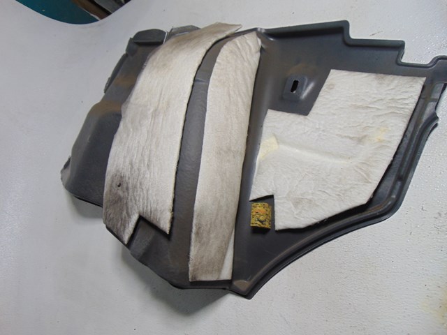 2003 Infiniti M45 RH Passenger Trunk Quarter Moulding Carpet