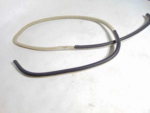 2003 Infiniti M45 Rear LH Driver Door Seal