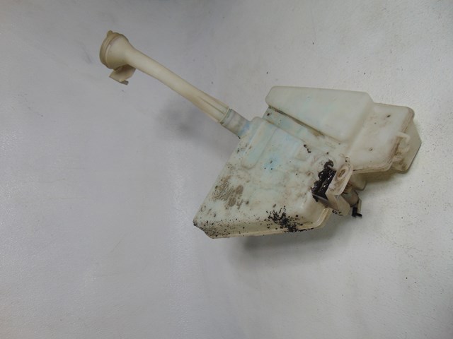 2003 Infiniti M45 Windshield Washer Reservoir Tank With Filler Neck OEM