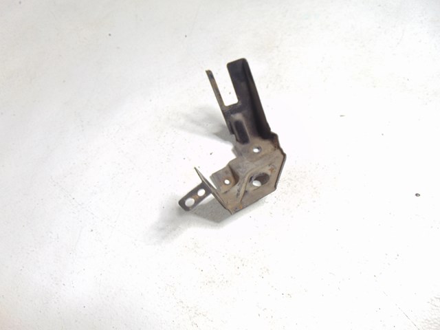 2003 Infiniti M45 Radiator Overflow Bottle Bracket Mount