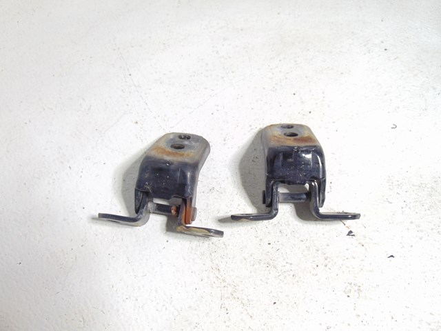 2003 Infiniti M45 Front LH Driver Door Hinges