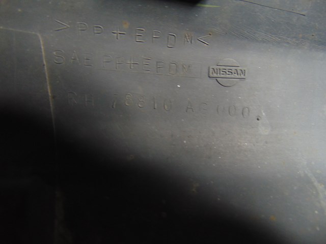 2003 Infiniti M45 Rear RH Passenger Mud Flap/Side Skirt Trim 78810 AG000